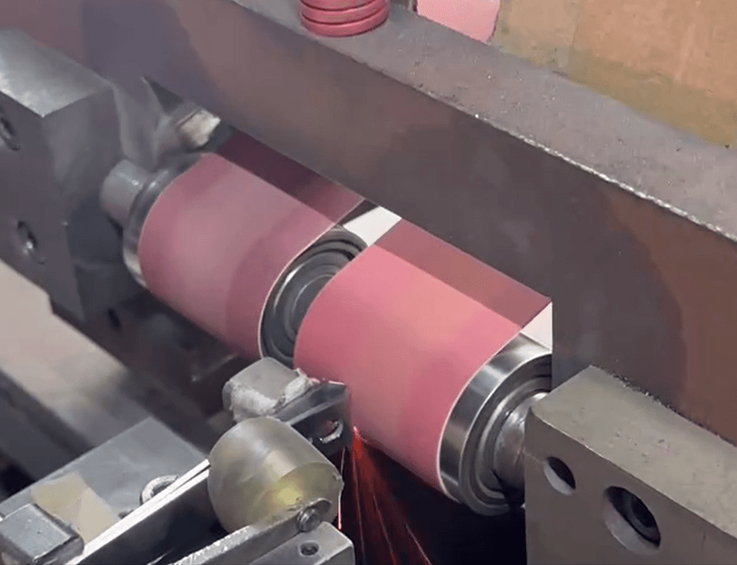 PRODUZIONE DELLA CLIPPER OGGI: la rivoluzione automatica di apertura dei bordi
