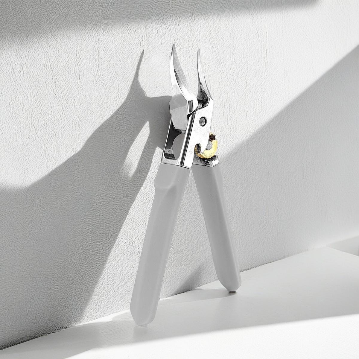 Top Clipper per unghie spesse: eleganza e durata