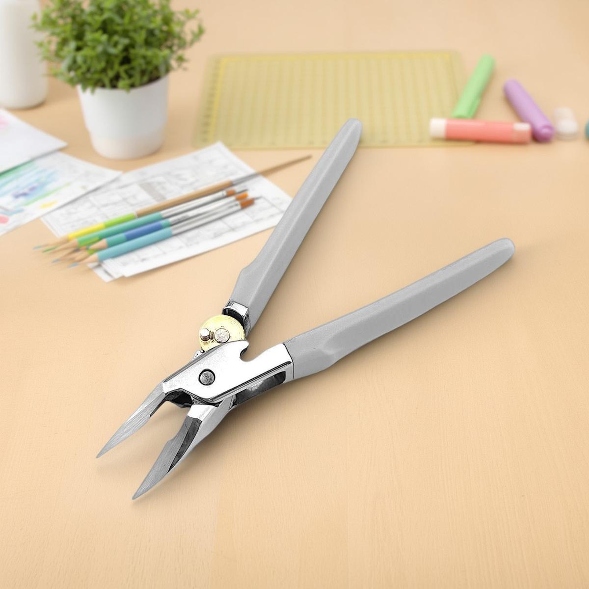 Clipper per unghie ergonomici: precisione e comfort ridefiniti
