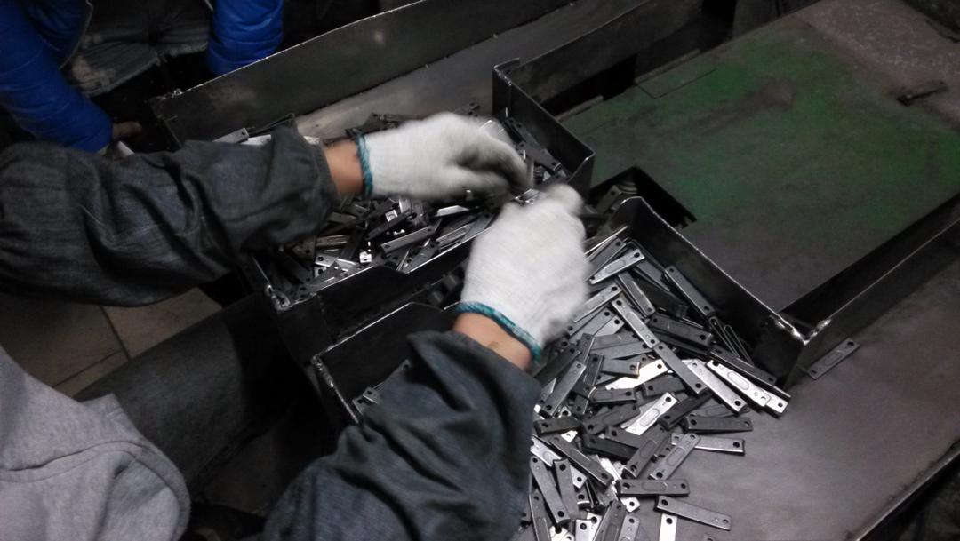 Révolutionner la technologie des monte-ongles de broyage des bords